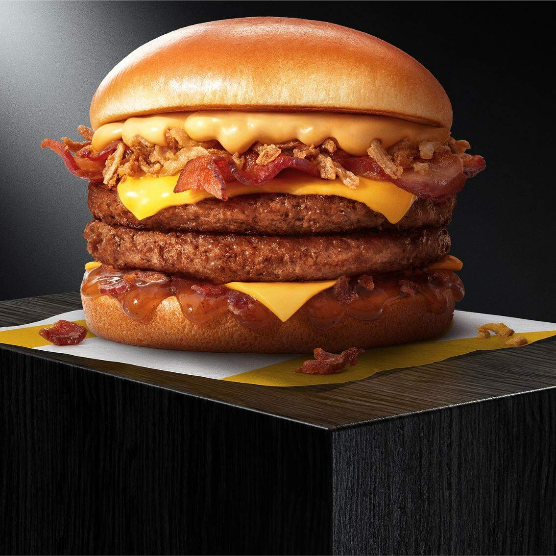 O novo lanche amplia a linha de hambúrgueres premium do McDonald's