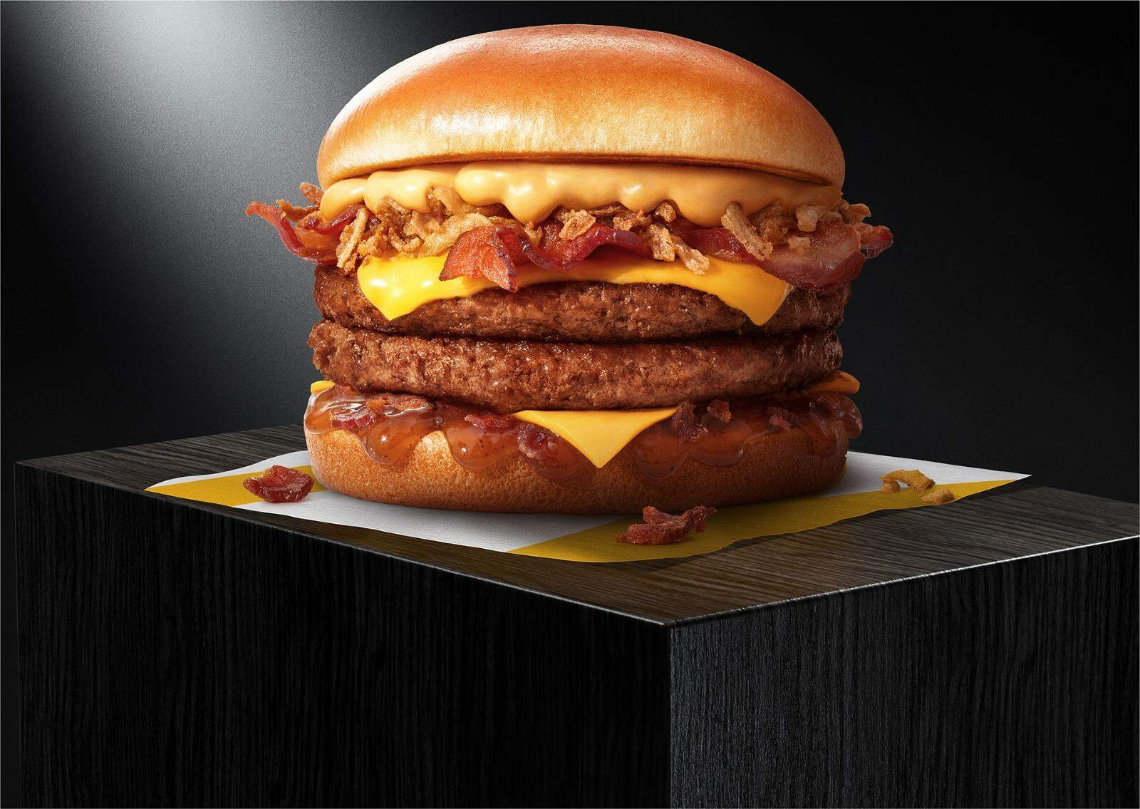 O novo lanche amplia a linha de hambúrgueres premium do McDonald's