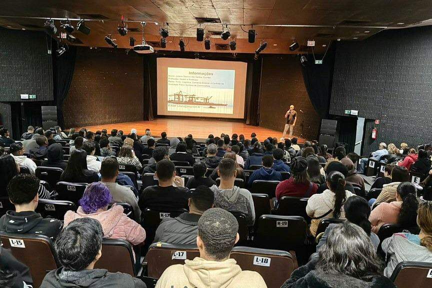 A 2ª turma do curso gratuito de Capacitação Logística Portuária, com 350 alunos, foi no dia 17 de junho