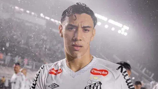 O meia Gabriel Bontempo trata de incômodo na região do púbis