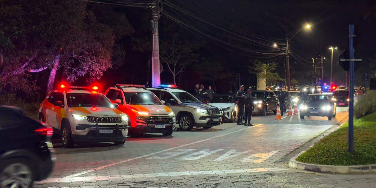 A fiscalização teve caráter preventivo e repressivo, com foco no combate à combinação de álcool e direção e em outras irregularidades previstas no Código de Trânsito Brasileiro (CTB)