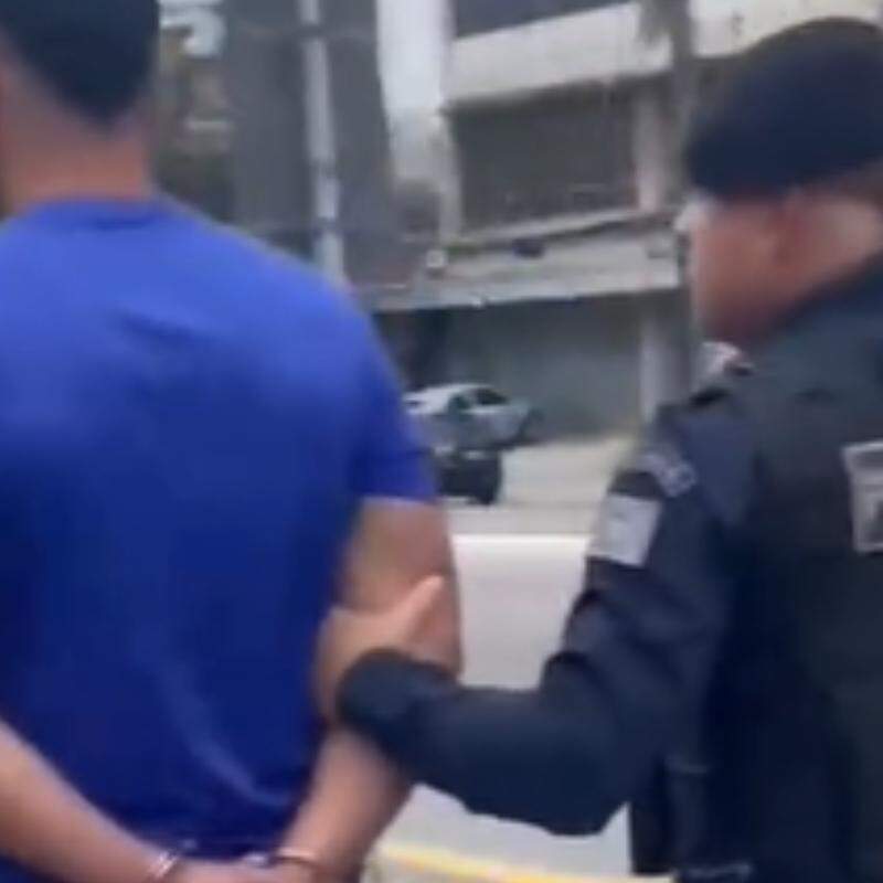 O homem foi encaminhado ao DP Sede de Guarujá