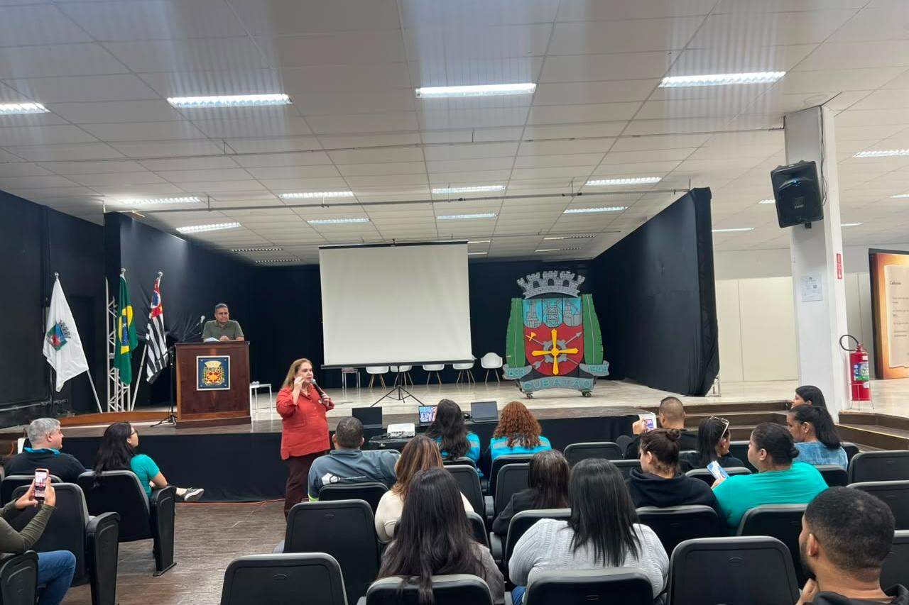 Orientações foram transmitidas para quem deixará núcleo habitacional por conjunto no Jd. S. Francisco
