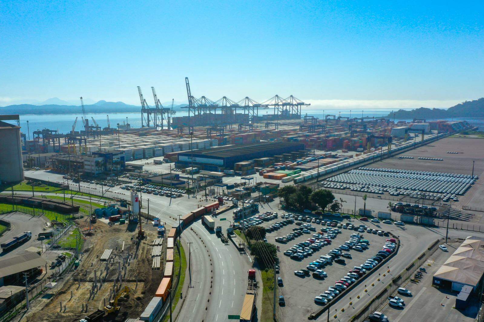 Containerized cargo totaled 8.7 million tonnes, up 8.9% compared to 2025