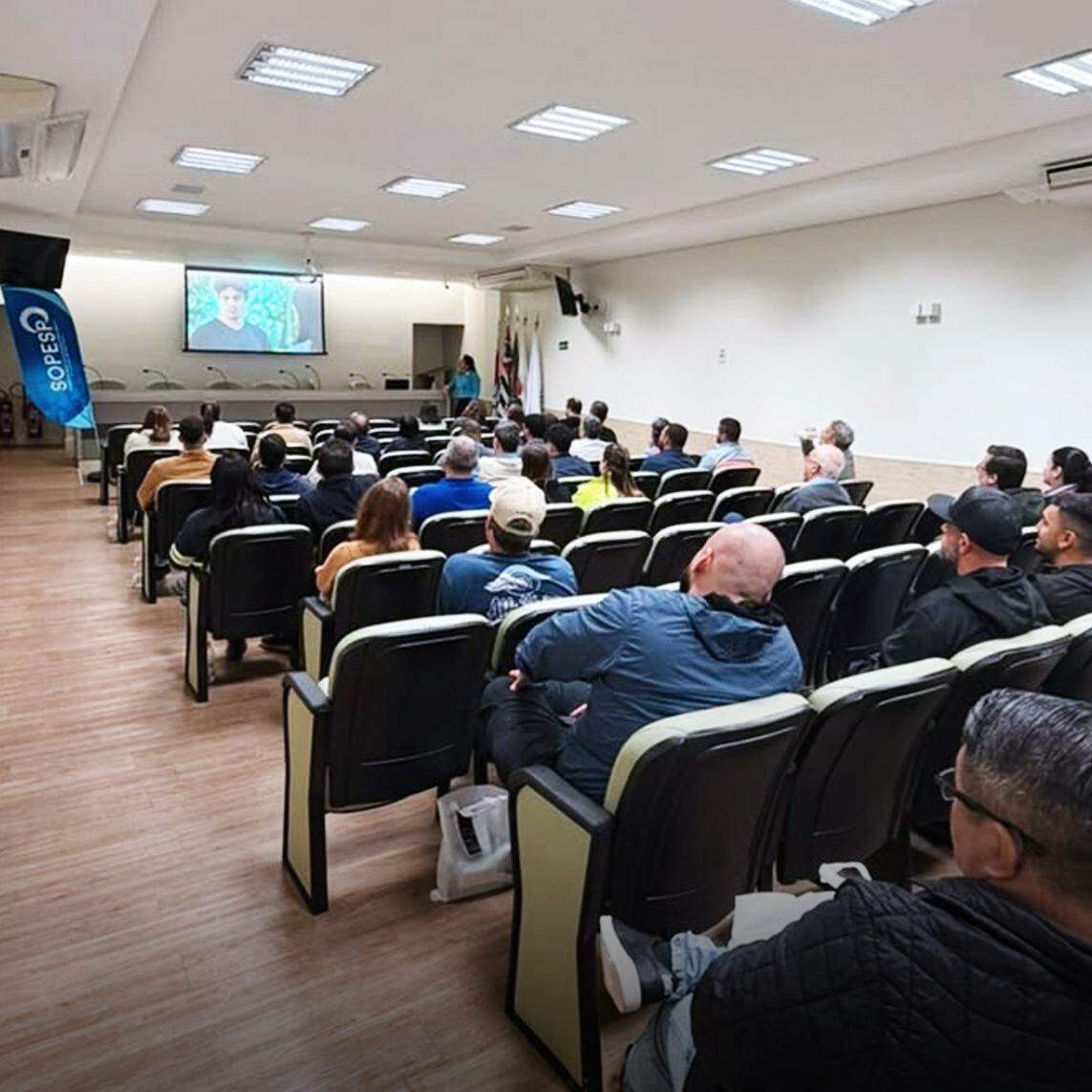 O evento contou com a participação de profissionais das áreas de Segurança, Saúde Ocupacional e Meio Ambiente que atuam nas operações portuárias