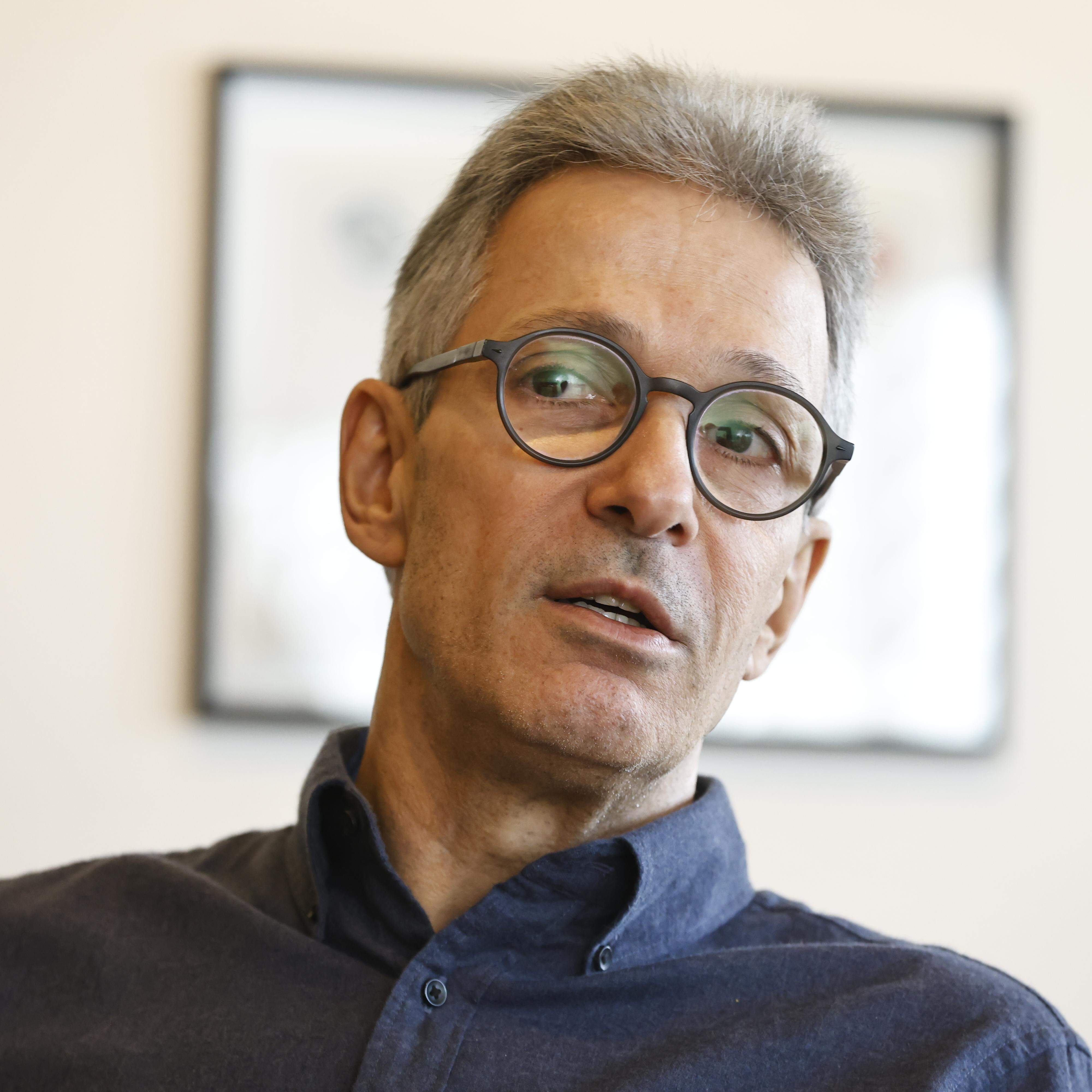“O Brasil é um país que precisa se inserir mais na economia mundial”, pensa o ex-governador de Minas