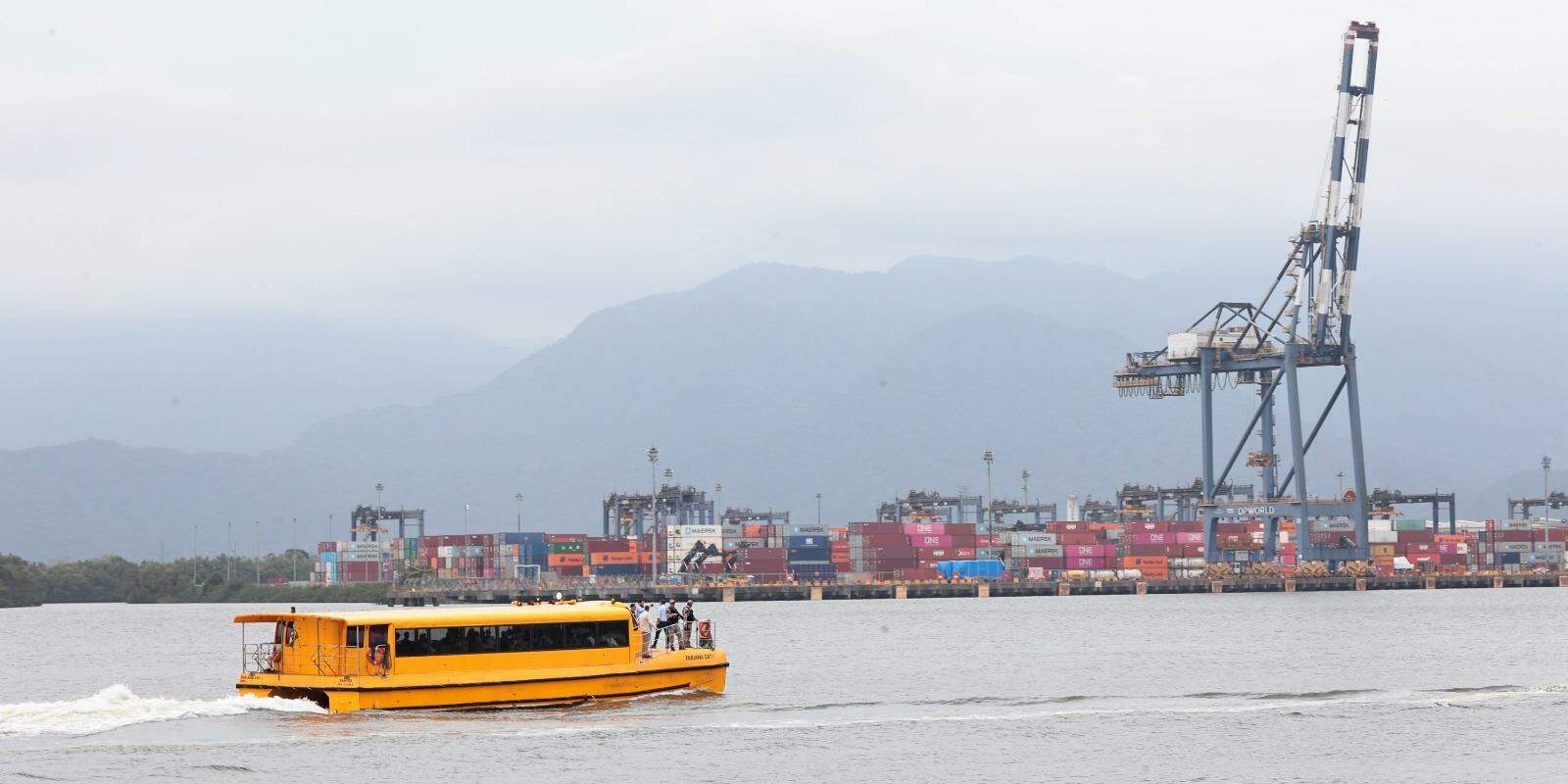 Embarcações devem atender rotinas da Autoridade Portuária de Santos
