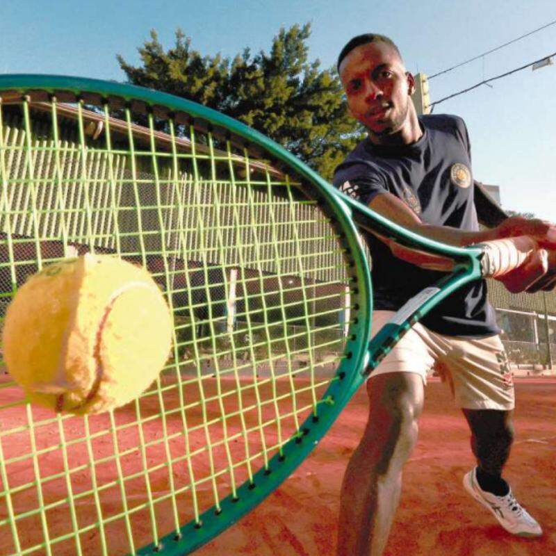 Tradicional, a competição movimenta jogadores de diferentes idades nas chaves de simples e duplas