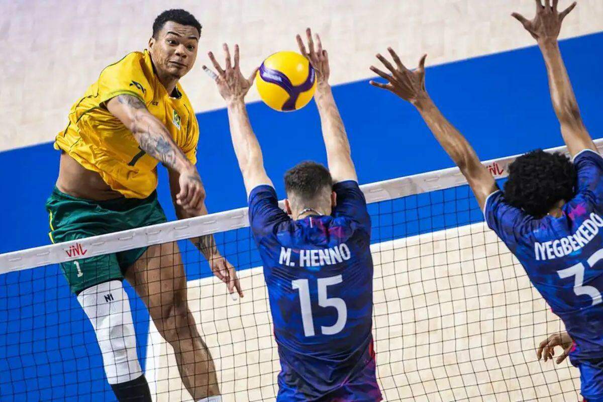 Seleção brasileira masculina perde para os EUA e se complica na Liga das Nações de Vôlei