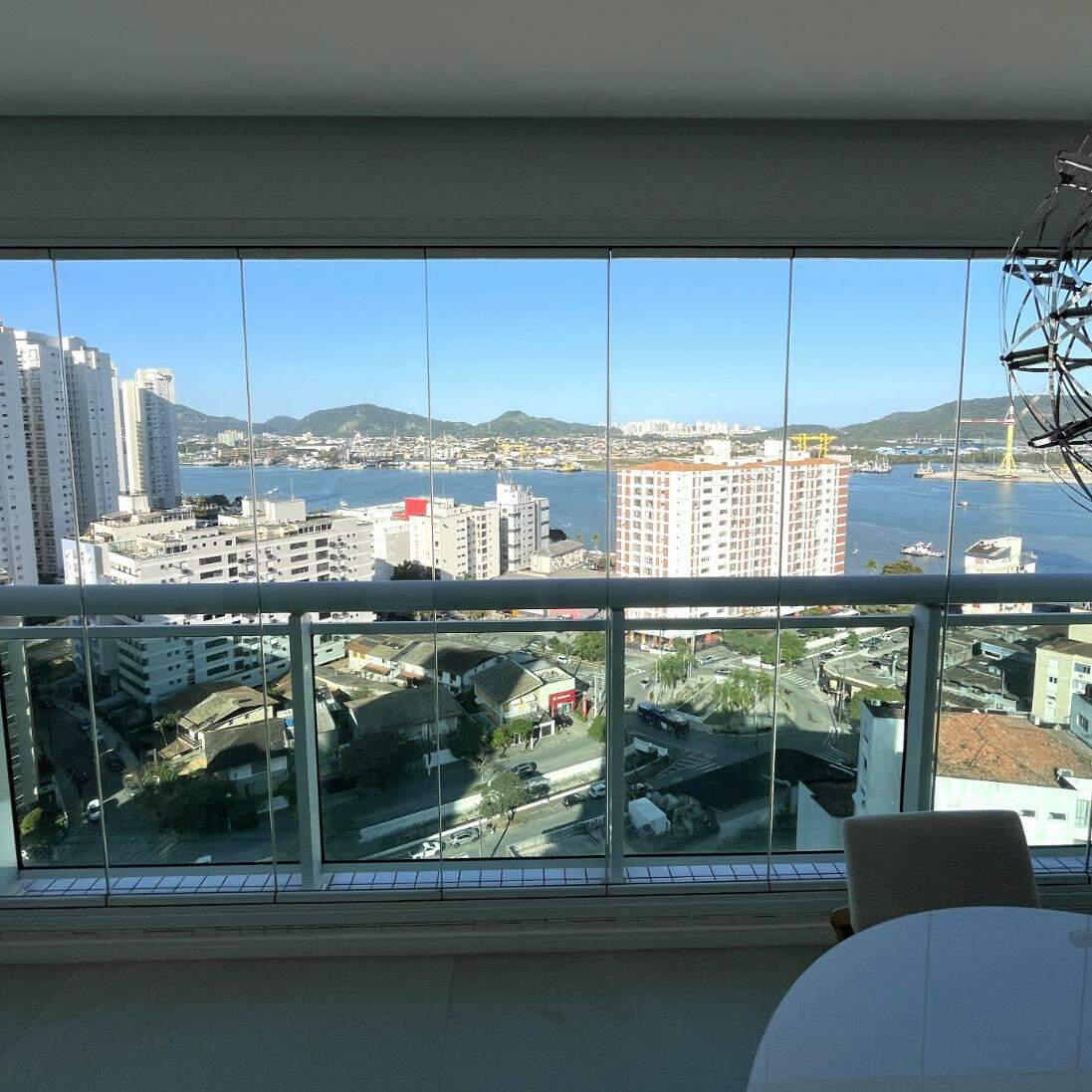 Apartamentos de até R$ 5 milhões garantem vista para o mar, cômodos espaçosos e padrão construtivo de alta qualidade