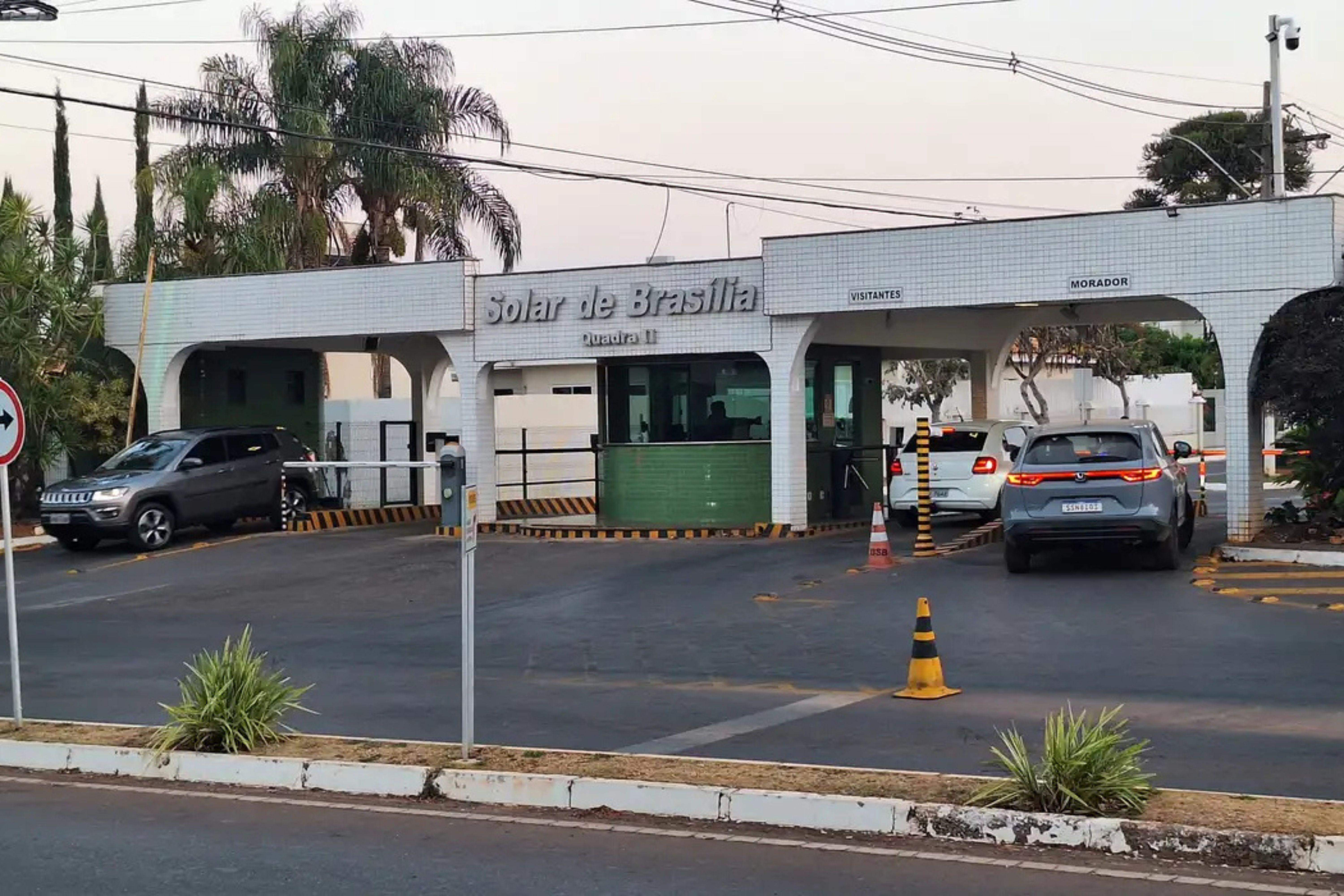 Moraes nega pedido para Javier Milei visitar Bolsonaro em casa