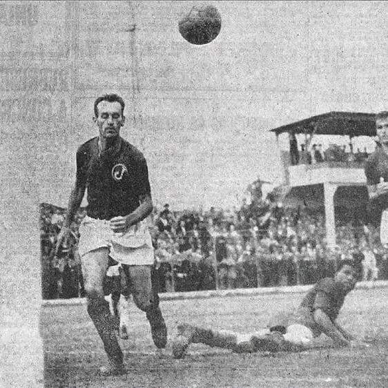 Fotografia histórica do "Gol da Rua Javari", tirada em 2 de agosto de 1959.