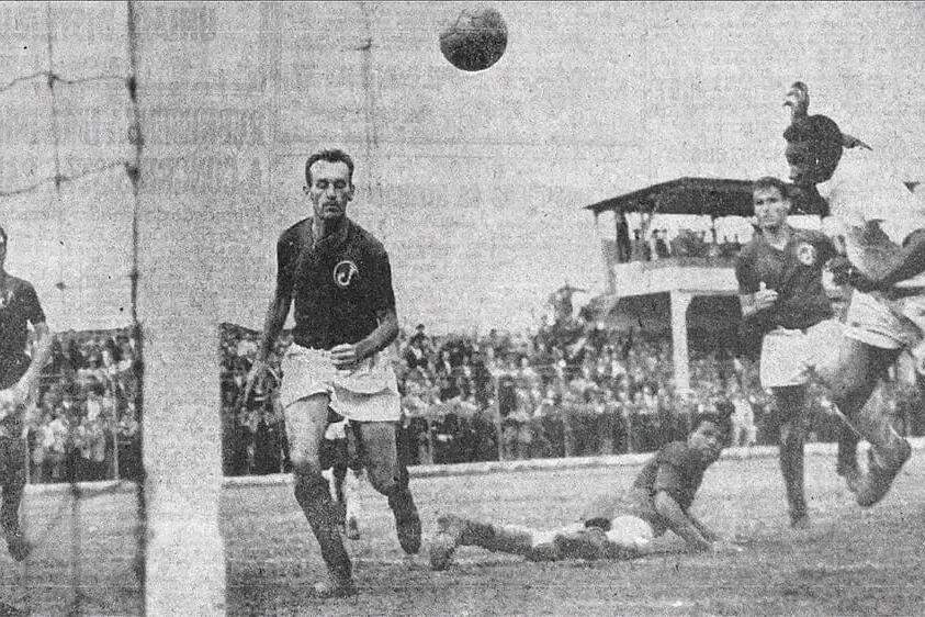 Gol lendário de Pelé nunca filmado ganha vida com inteligência artificial