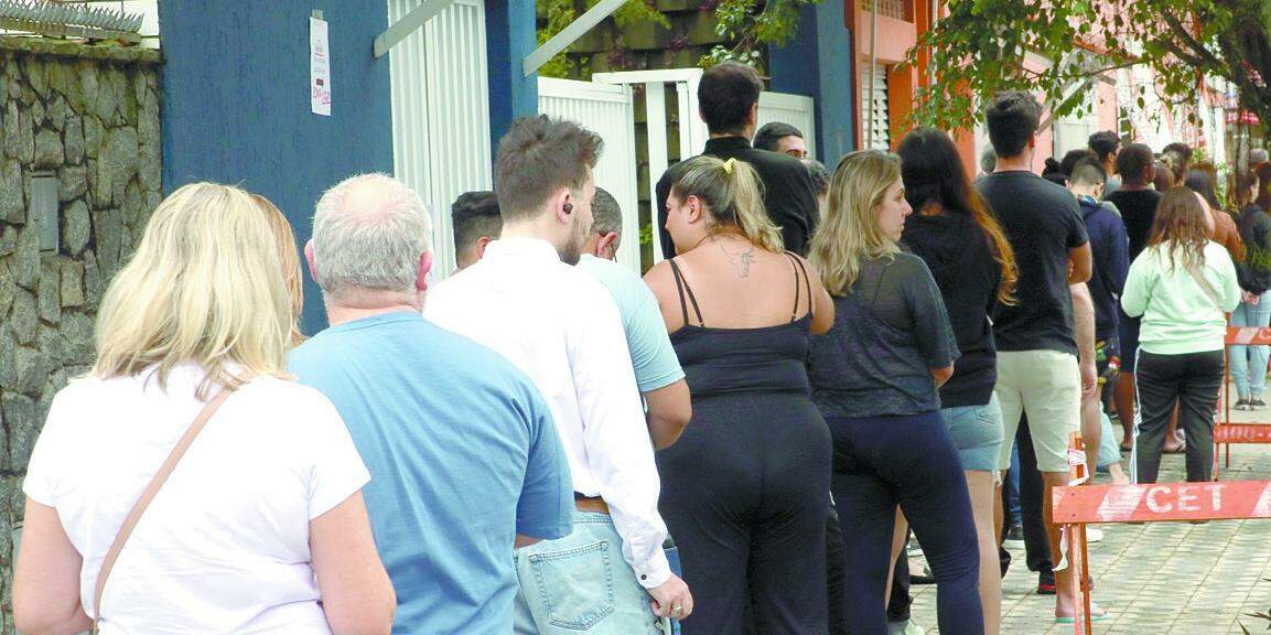 Eleitores com 16 e 17 anos, com mais de 70 anos ou analfabetos podem escolher se vão às urnas ou não