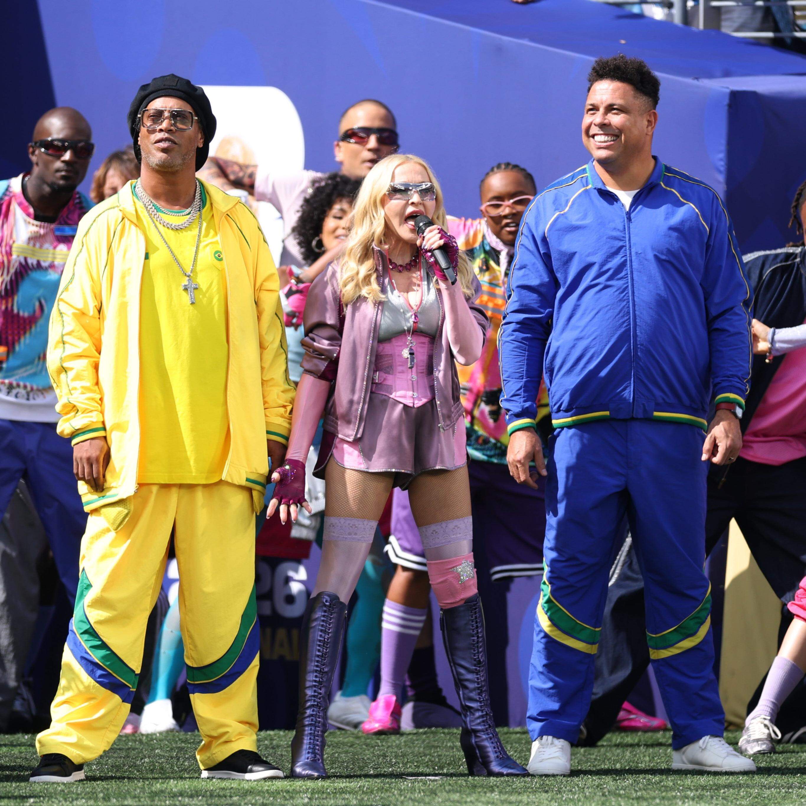 Ronaldinho Gaúcho participa de show com Madonna na final da Copa e aumenta lista de 'rolês aleatórios'