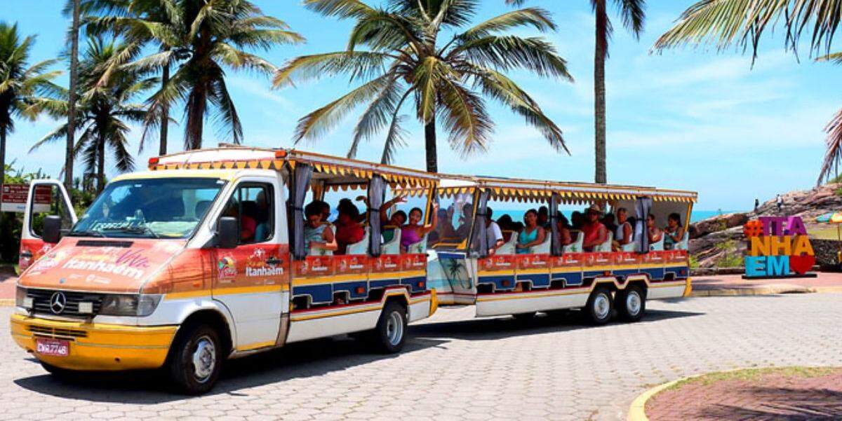 O city tour gratuito por Itanhaém tem duração aproximada de duas horas e busca apresentar aos participantes a história de um dos municípios mais antigos do Brasil, além de destacar suas paisagens e patrimônios naturais