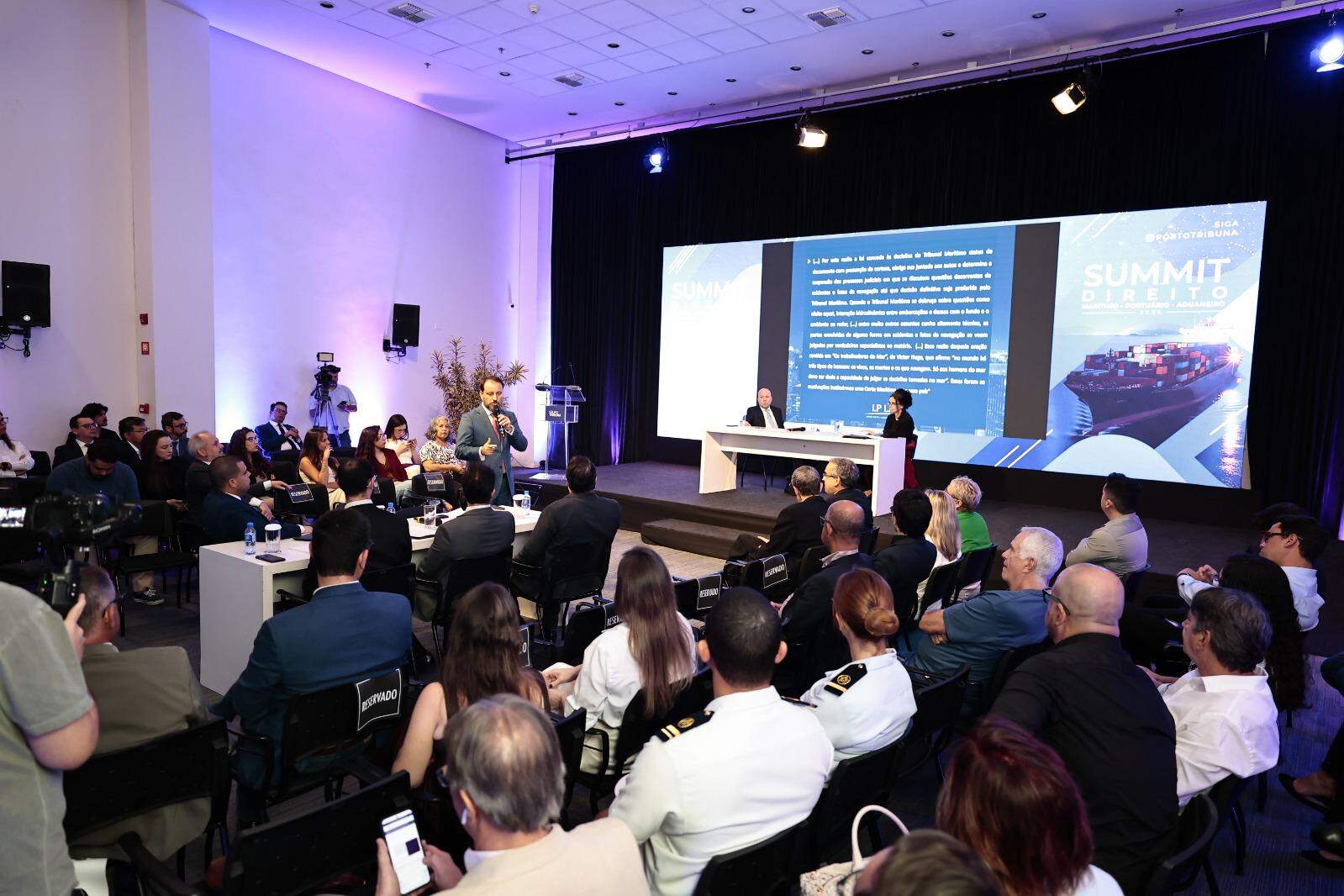 Escritórios de advocacia especializados participaram da simulação