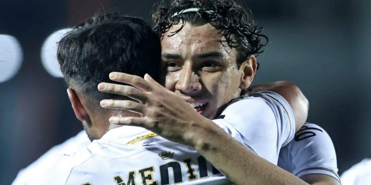 Com a goleada, o Santos abre boa vantagem nos playoffs da Copa Sul-Americana