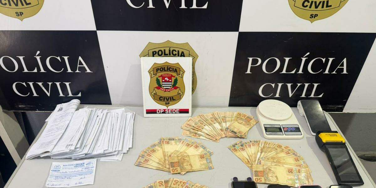 Todos os objetos foram apreendidos pela Polícia Civil para dar prosseguimento às investigações