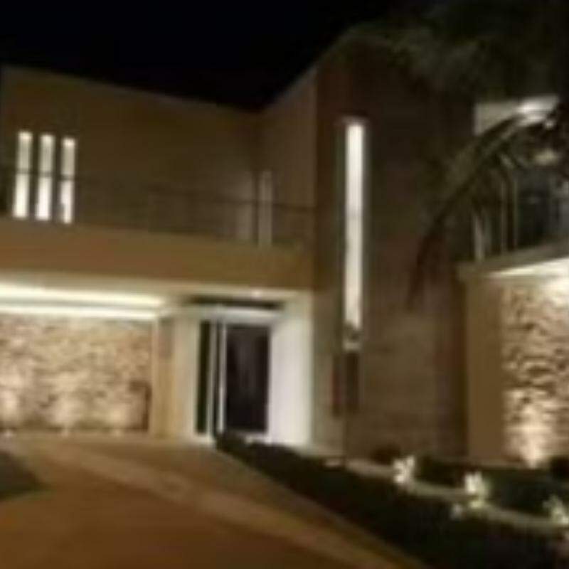 A casa na Riviera de São Lourenço virou alvo da Operação Janus, deflagrada pelo Ministério Público de São Paulo (MP-SP), que investiga um esquema de lavagem de dinheiro