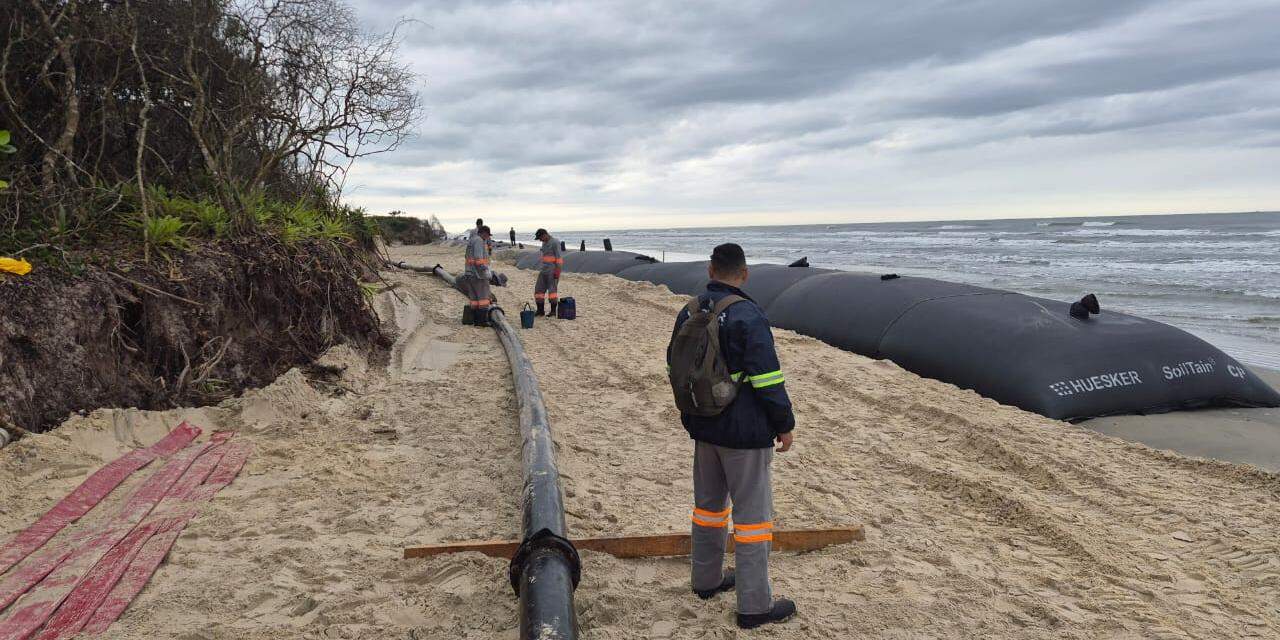 O Governo do Estado iniciou uma obra de cerca de R$ 12 milhões que busca reforçar a margem sem alterar a dinâmica natural da região