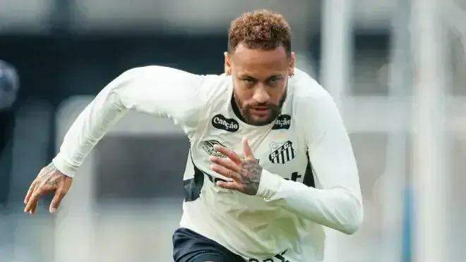 Com contrato até o fim do ano, Neymar soma seis gols e quatro assistências em 15 jogos na temporada