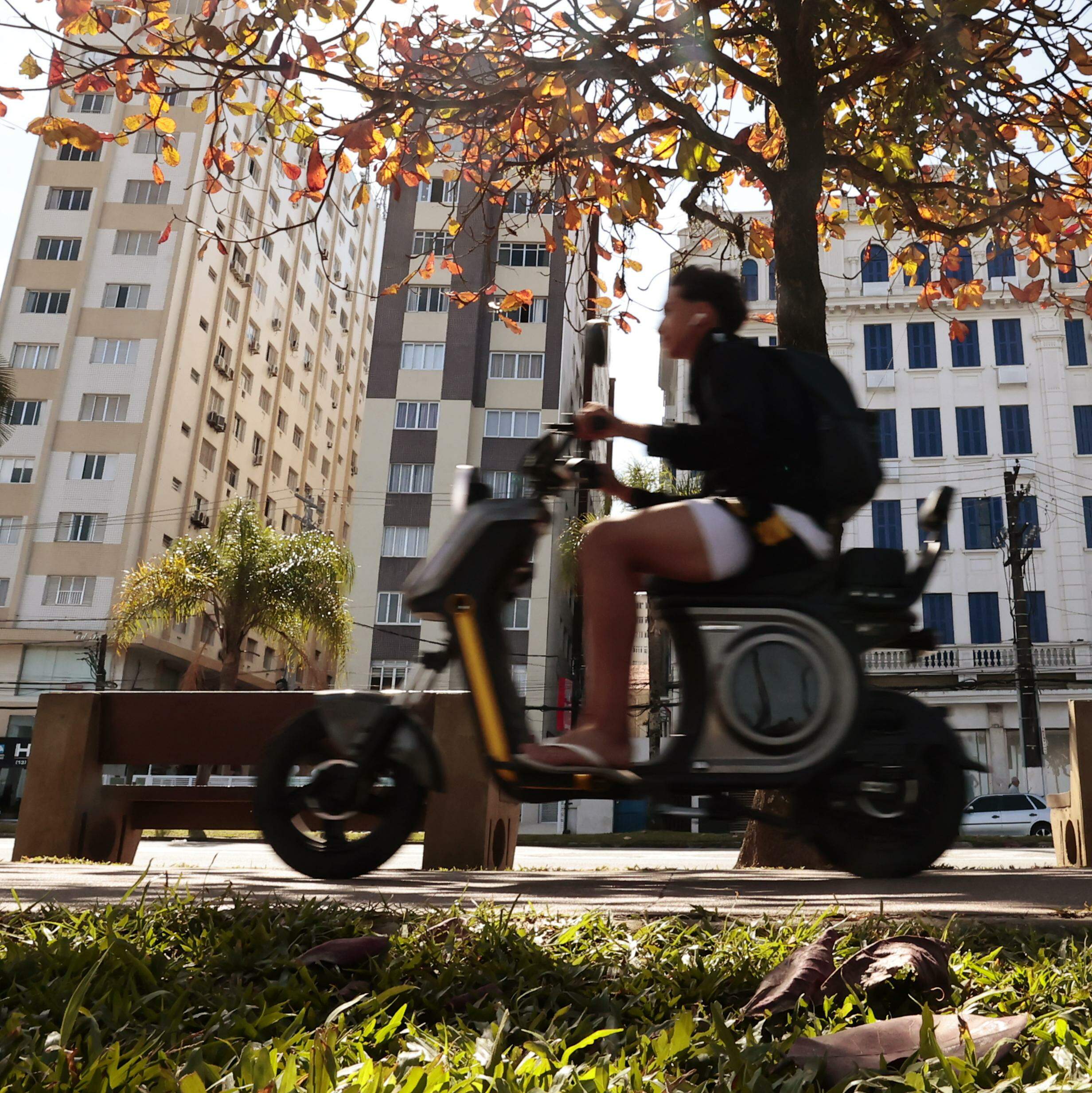 Máximo permitido de velocidade para bicicletas elétricas e veículos autopropelidos é de 20 km/h em Santos