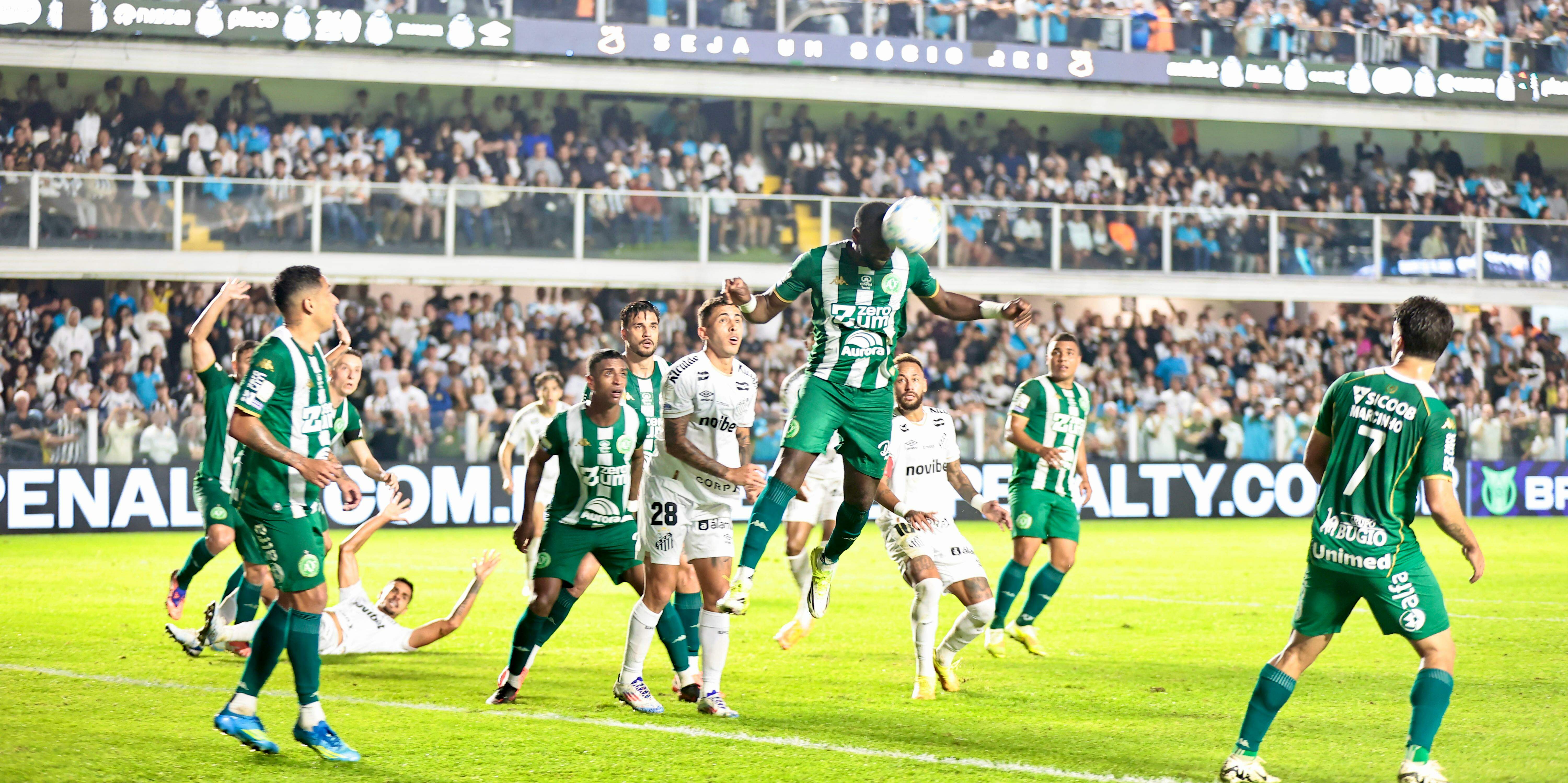 Cuca disse que a escalação do Santos poderá passar por mudanças