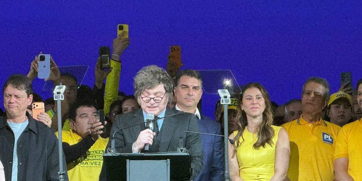 Presidente argentino participou de convenção do PL, no sábado (25)