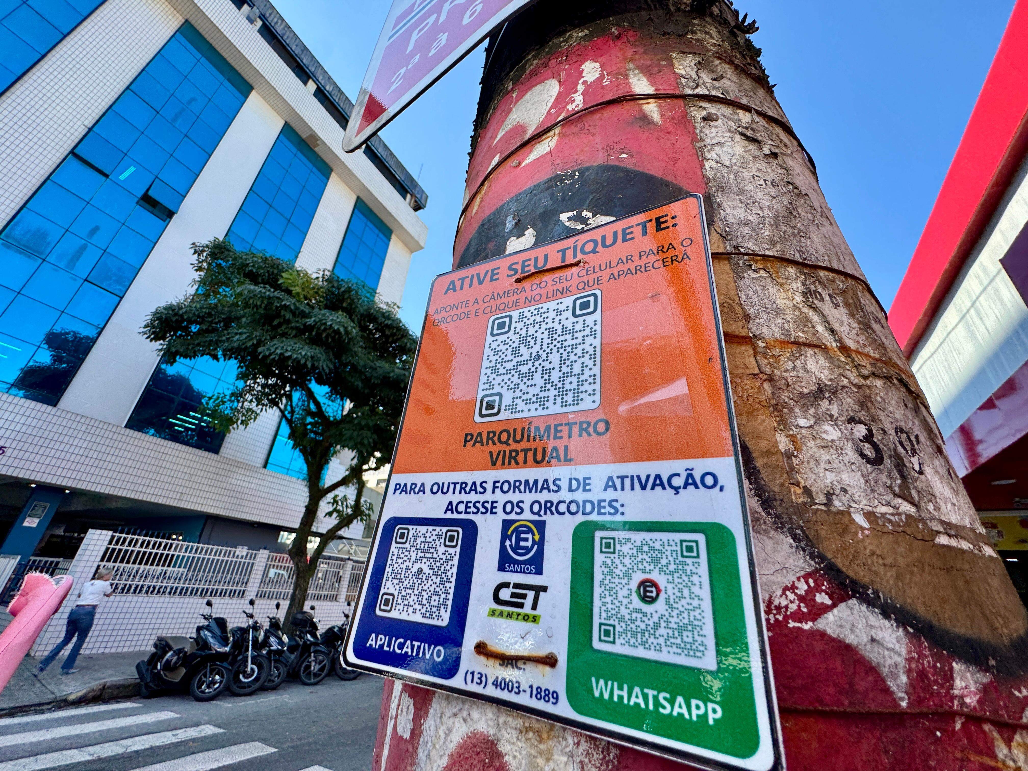 Há estabelecimentos com QR Code para ativar créditos em Santos