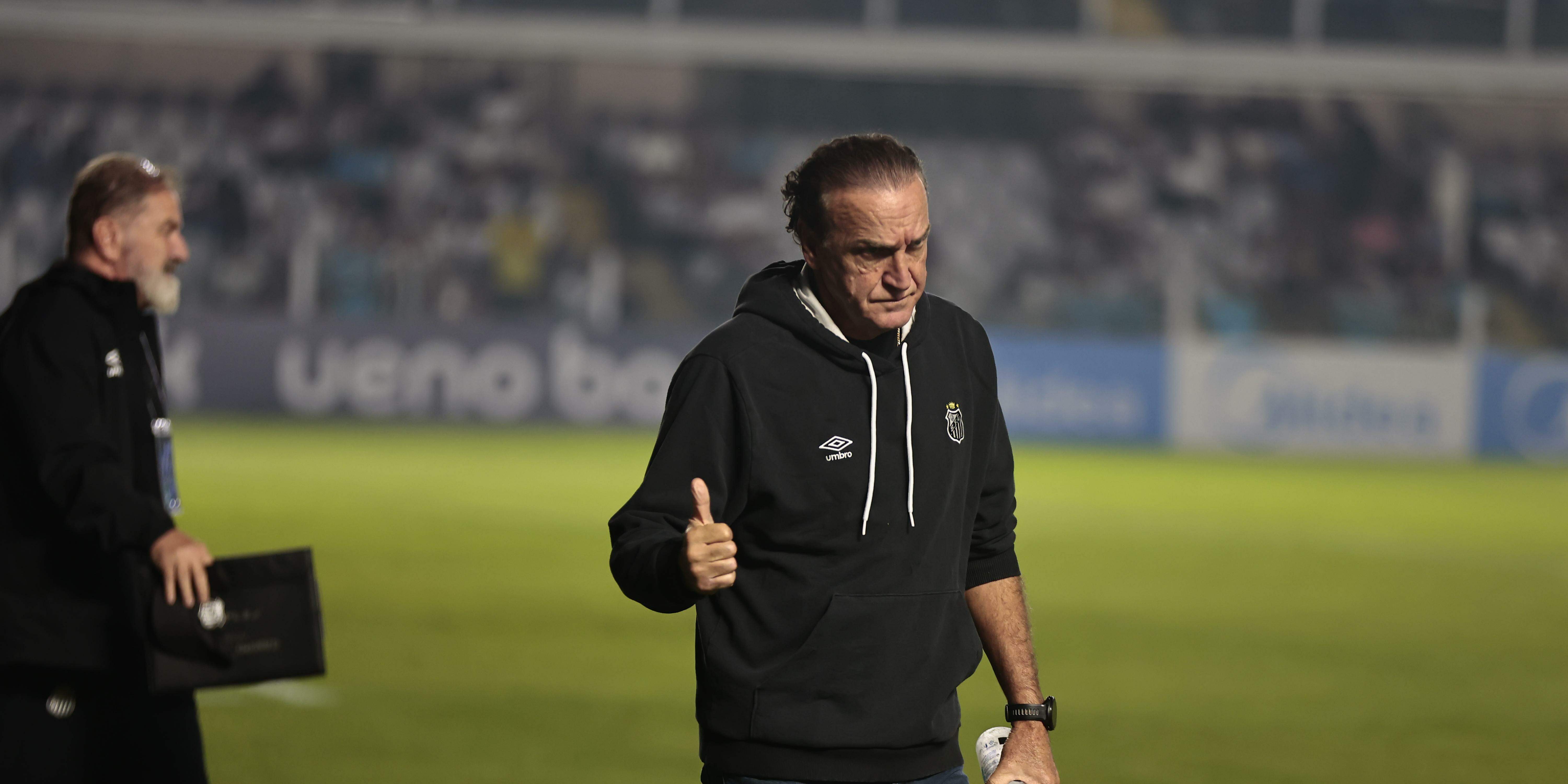 Cuca: "Hoje já estava combinado que ele [Neymar] entraria no segundo tempo"