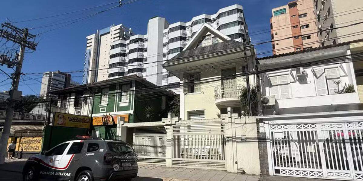 Casa localizada no bairro Pompéia foi invadida nesta quarta-feira (29)
