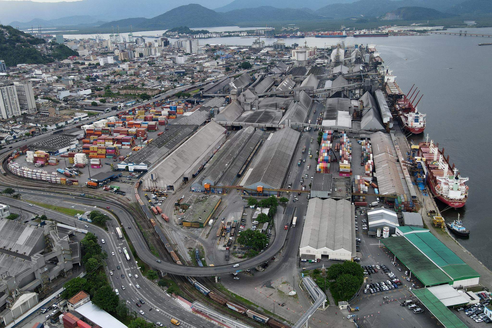 Redução de 34,6%, determinado pela Antaq, é na tarifa cobrada dos operadores pela utilização da infraestrutura operacional ou terrestre