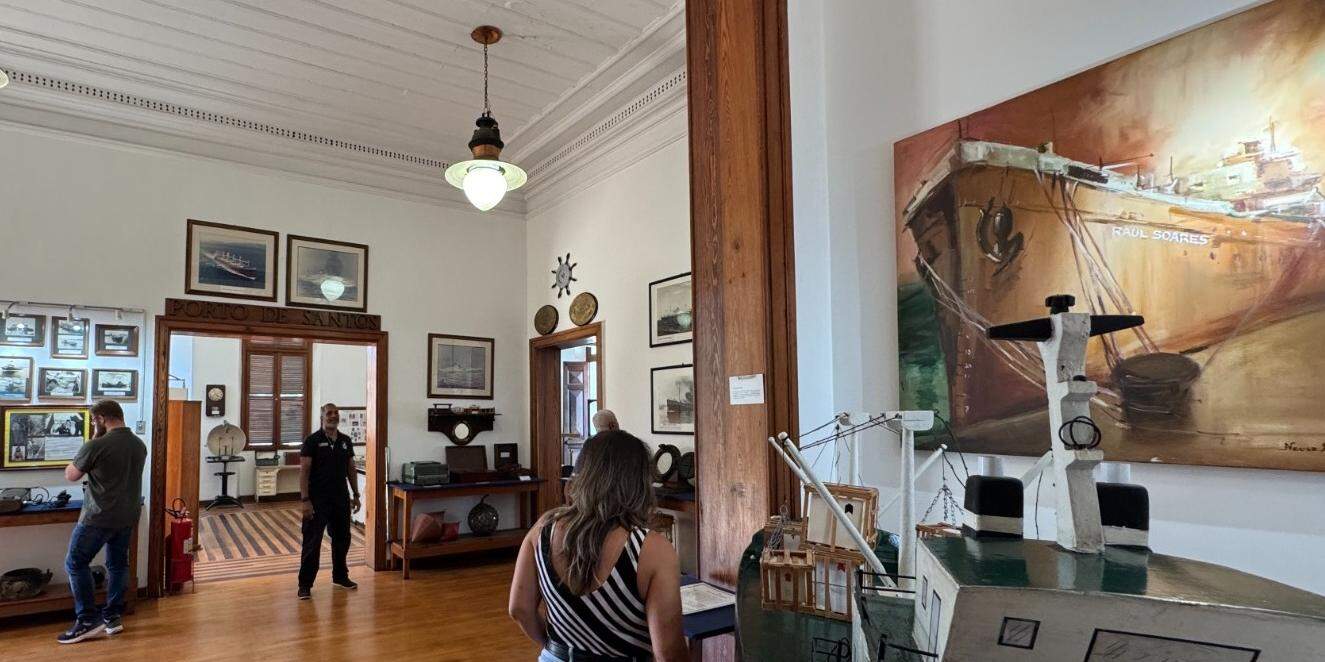 Para retirar ingresso, é preciso participar de visita guiada ao museu
