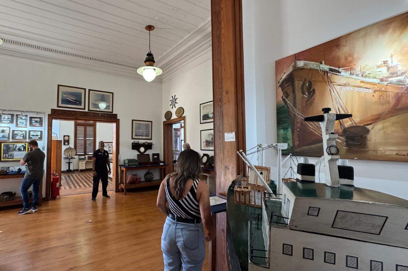 Para retirar ingresso, é preciso participar de visita guiada ao museu