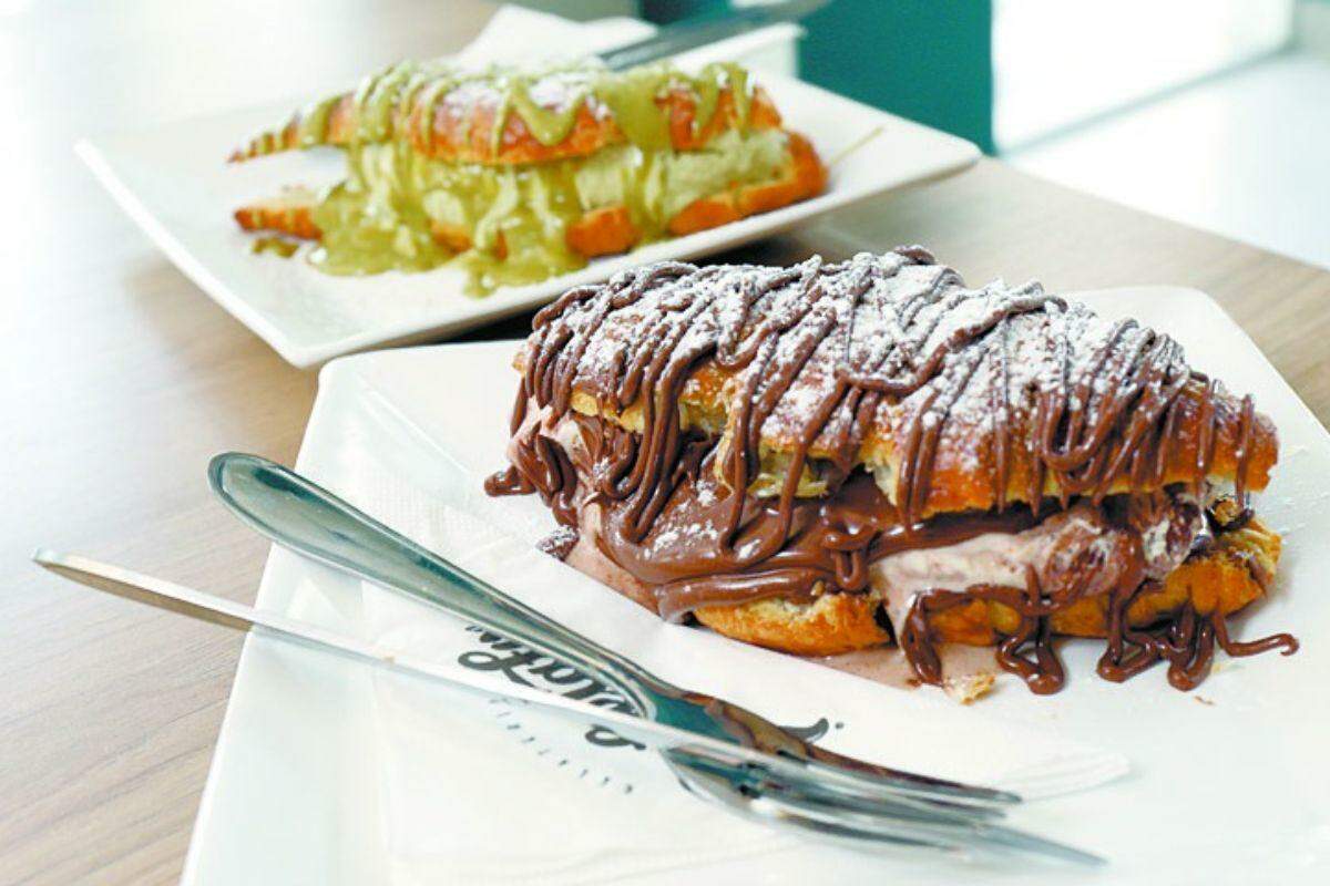 O contraste do crocante e salgado com o doce e cremoso fica ótimo