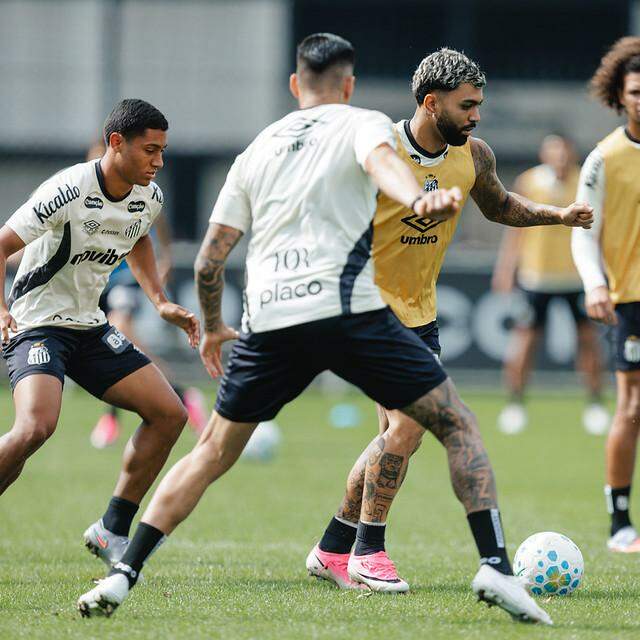 Gabigol não foi bem contra a Universidad Central, mas segue como artilheiro do time no ano, com 15 gols