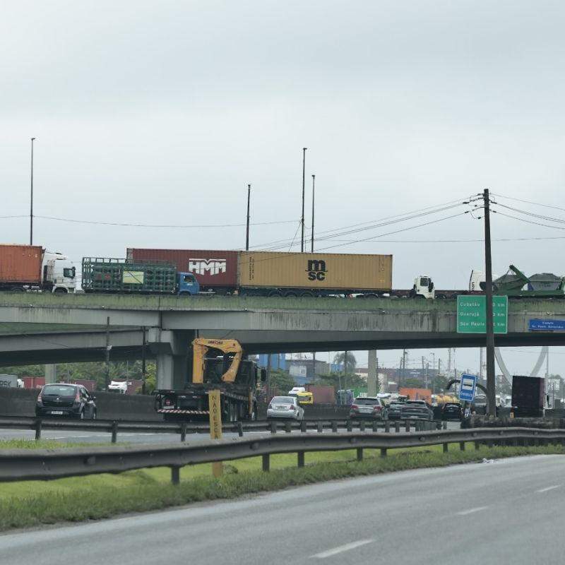 Viaduto Paulo Bonavides é o único acesso à Alemoa atualmente