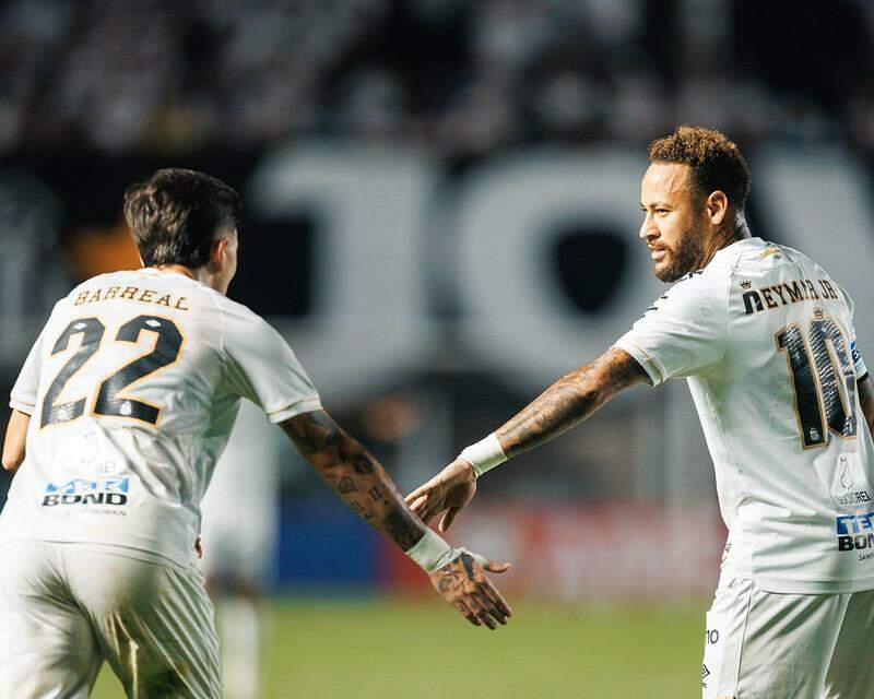 No jogo contra a Universidad Central, Barreal deu assistência para Neymar marcar um belo gol