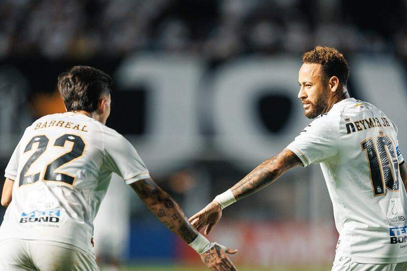No jogo contra a Universidad Central, Barreal deu assistência para Neymar marcar um belo gol