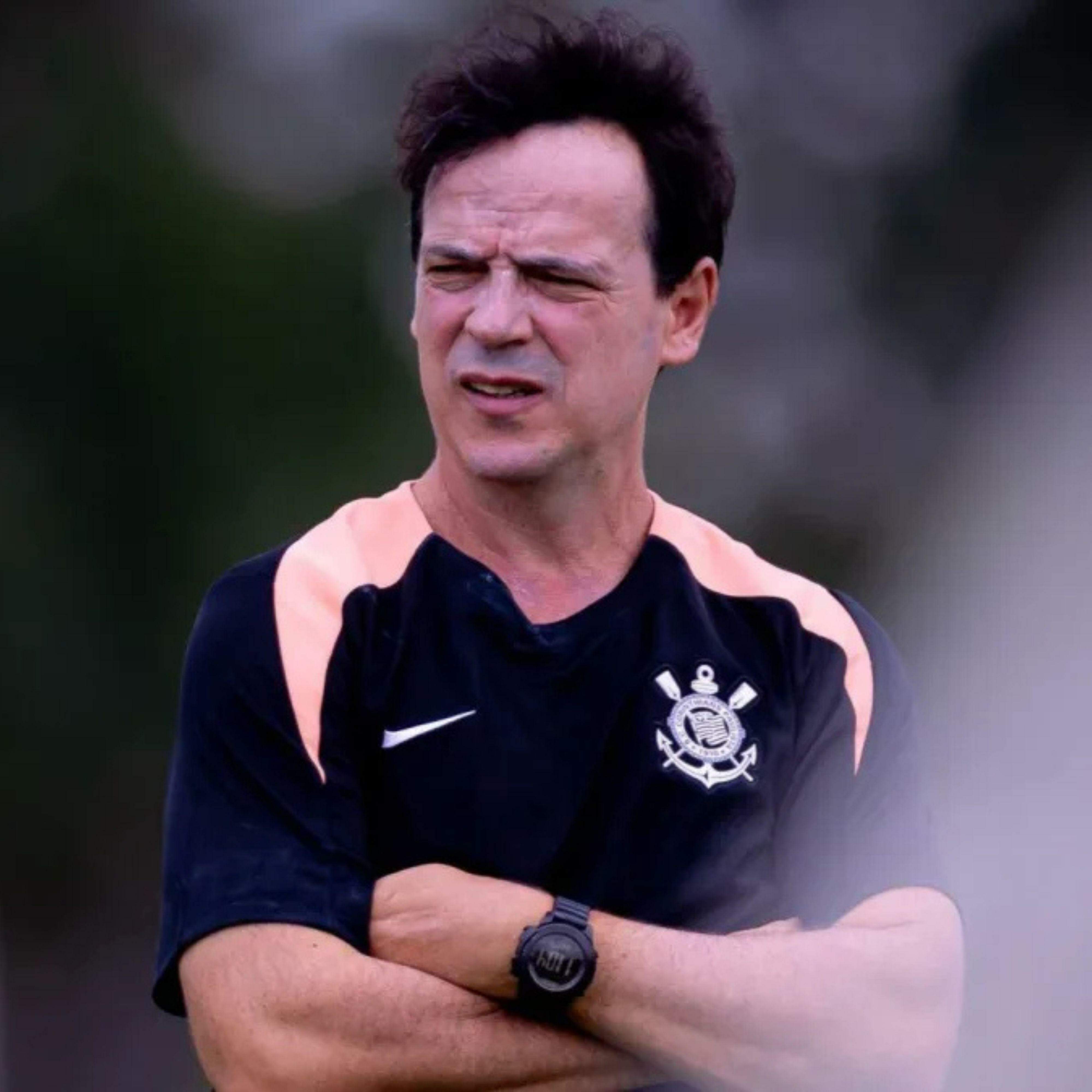 Fernando Diniz, do Corinthians, é denunciado pelo STJD e pode pegar três jogos de suspensão