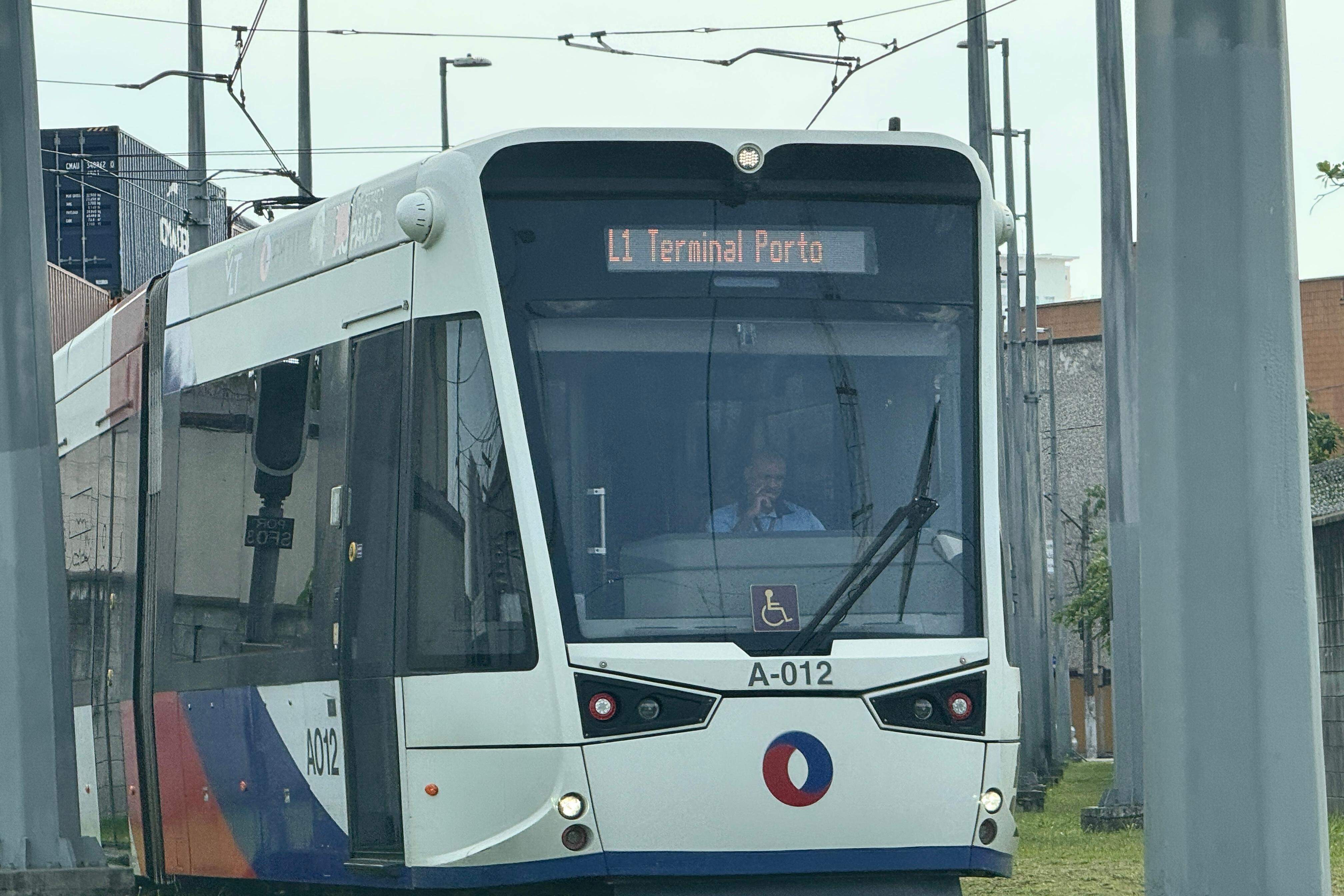 Instalação do VLT nasceu com um propósito de transportar passageiros a partir de São Vicente; agora é revitalizar Centro de Santos