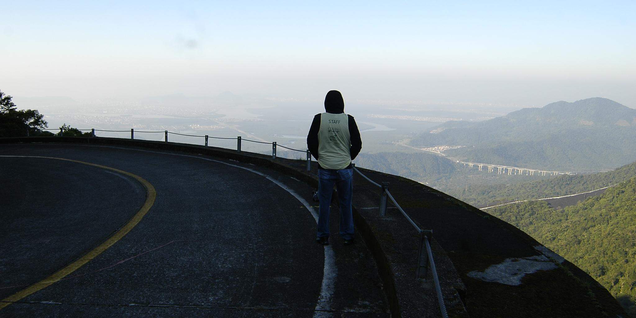 Visão da Baixada Santista, a partir do Caminho do Mar, em Cubatão: oportunidade de desenvolvimento conversa com entendimento regional