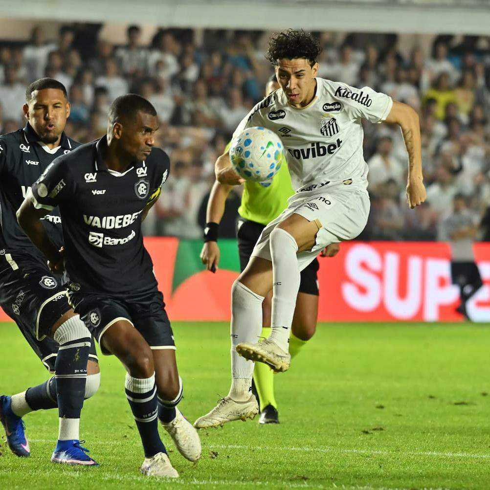 Gabriel Bontempo tentou, mas o Santos decepcionou o torcedor mais uma vez na Vila Belmiro