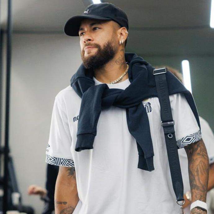Neymar é dúvida para o jogo de volta contra o Remo, na terça, que vale vaga nas quartas de final da Copa do Brasil