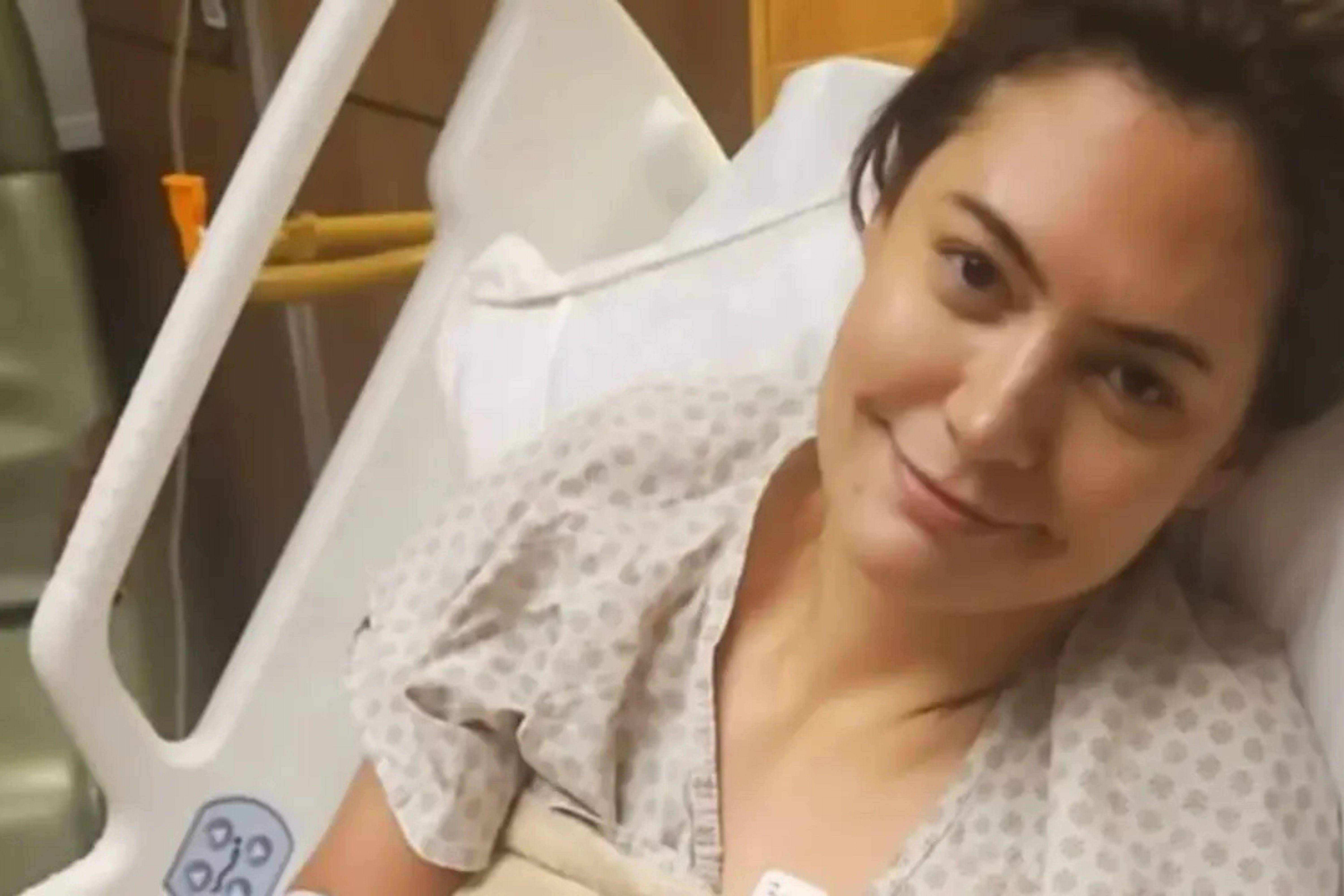 Michelle Bolsonaro segue hospitalizada após anestesia contra enxaqueca, diz assessoria