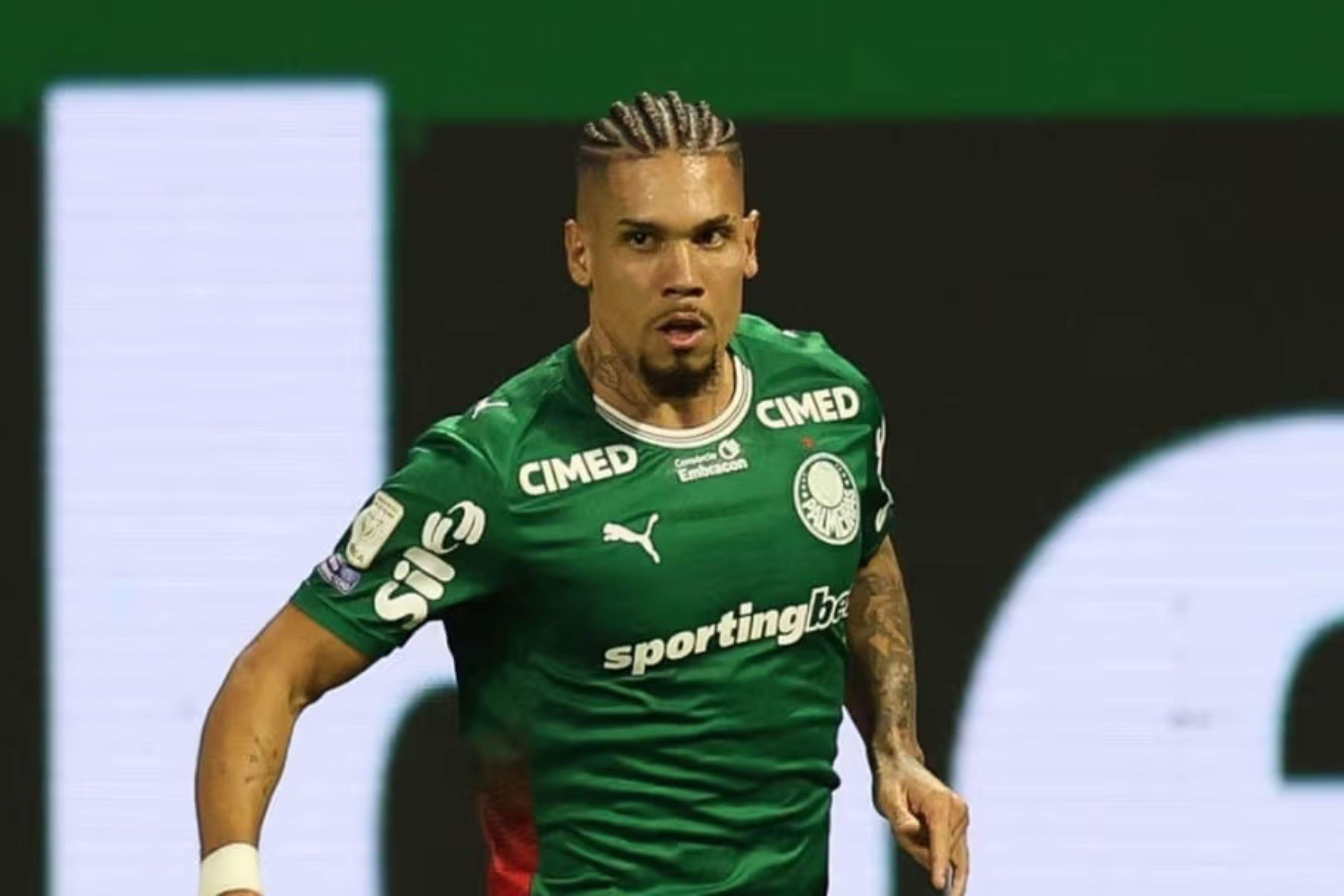 Paulinho tem lesão na coxa diagnosticada e volta a ser desfalque no ataque do Palmeiras