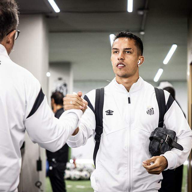 Lesionado, Igor Vinícius fica fora de jogo mais uma vez, algo que tem sido comum nesta temporada