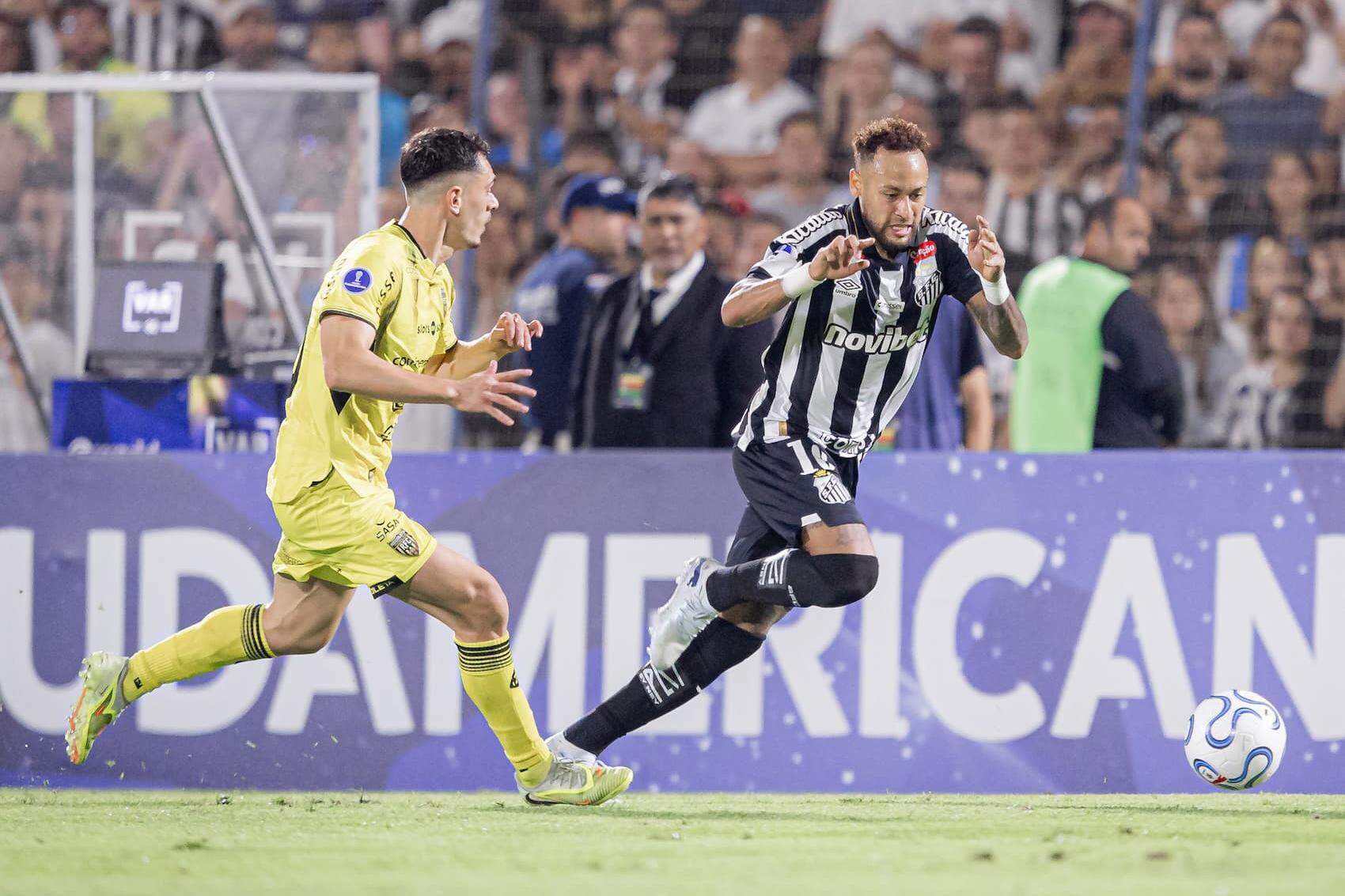 Segundo o Santos, Neymar se juntará à delegação santista em Belém nesta terça para o jogo contra o Remo