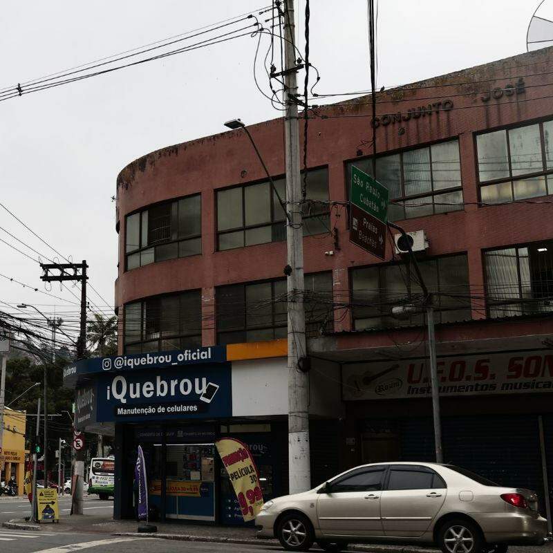 Município fez a obra após constatar risco do desabamento da fachada em prédio da Praça Rui Barbosa